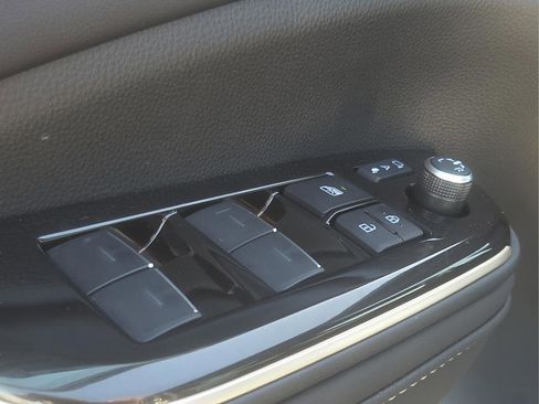 New 2026 Toyota Crown Signia image 18