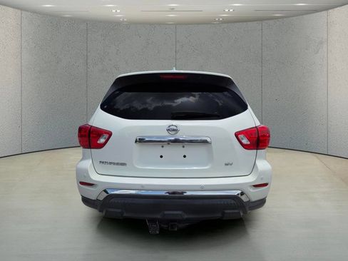 Used 2019 Nissan Pathfinder SV FWD image 6