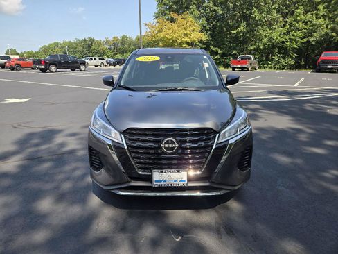 Used 2025 Nissan Kicks Play S FWD image 7