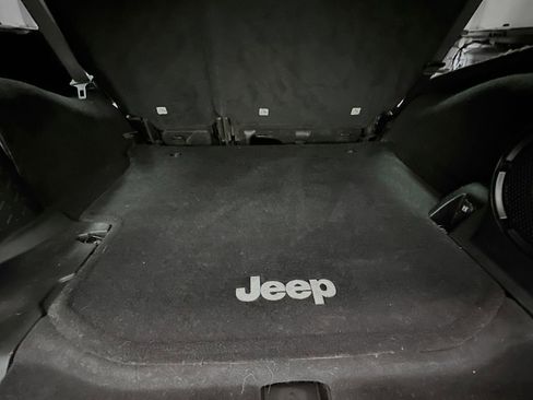 Used 2014 Jeep Wrangler Unlimited Sahara w/ Dual Top Group AWD/4WD image 20