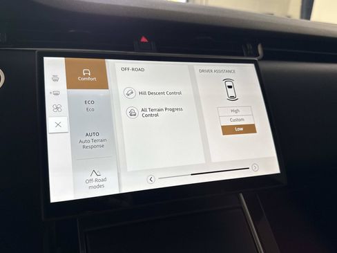 New 2026 Land Rover Range Rover Evoque S AWD/4WD image 28