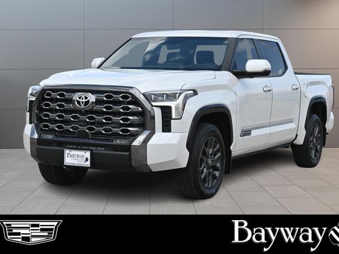 Used 2025 Toyota Tundra Platinum AWD/4WD image 1