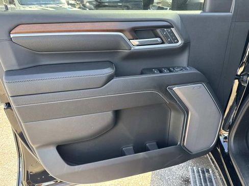 Used 2024 GMC Sierra 2500 Denali w/ Denali Reserve Package image 25