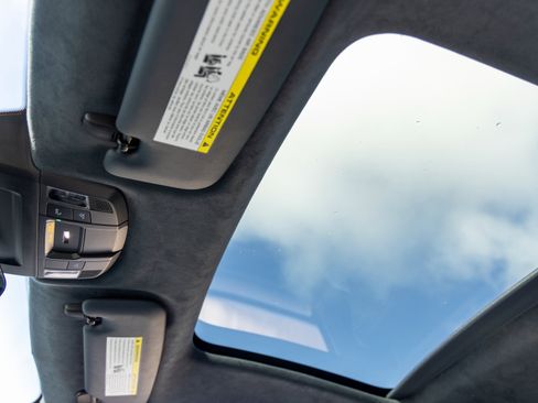 Used 2022 Porsche 911 Turbo S image 30