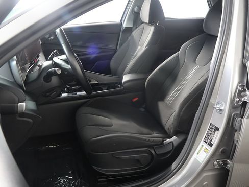 Used 2023 Hyundai Elantra SEL w/ Convenience Package FWD image 26