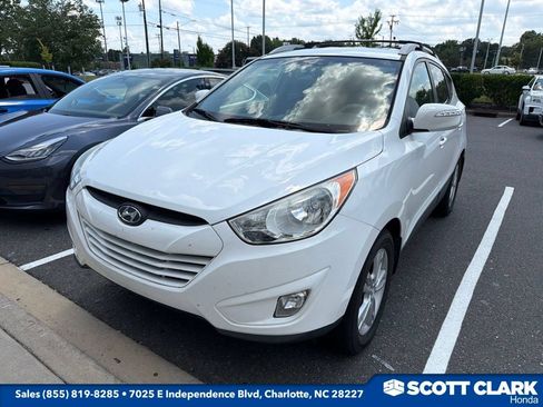 Used 2013 Hyundai Tucson GLS FWD image 1