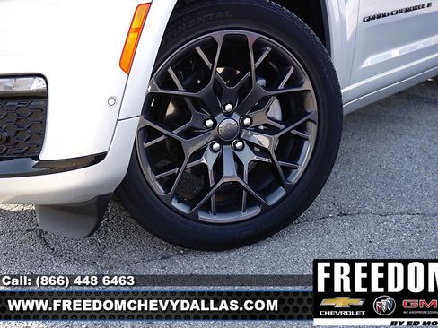 Used 2025 Jeep Grand Cherokee L Summit image 46