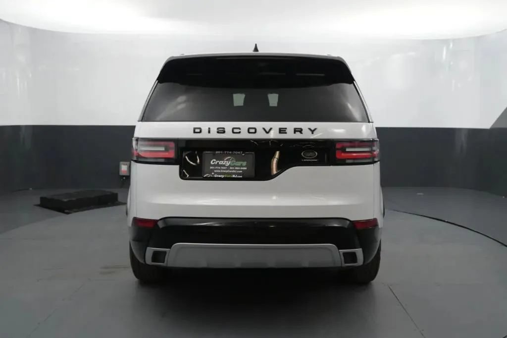 Used 2020 Land Rover Discovery Landmark AWD/4WD image 4