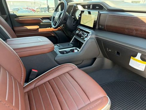 New 2026 GMC Sierra 2500 Denali Ultimate AWD/4WD image 22