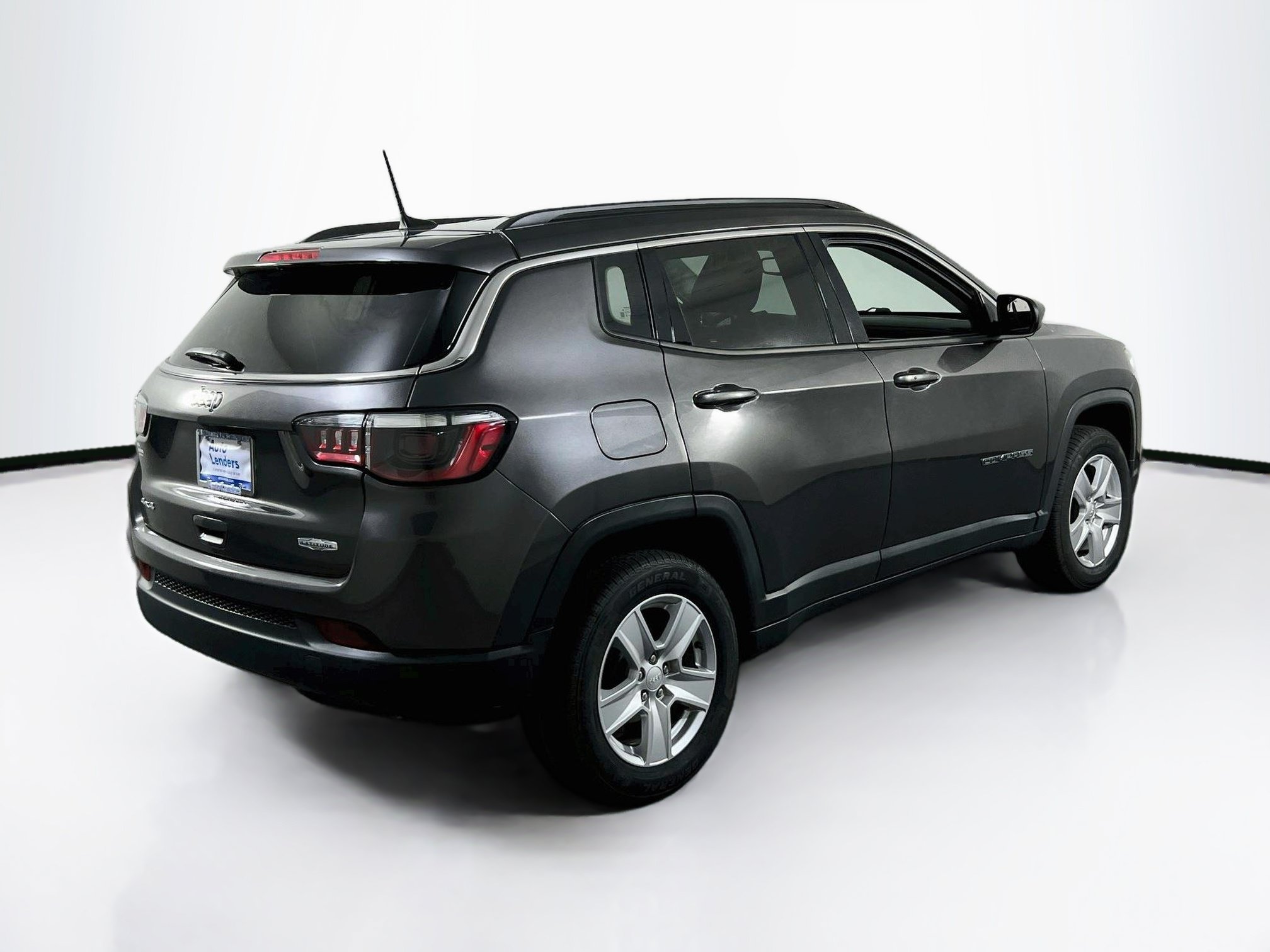 Used 2022 Jeep Compass Latitude AWD/4WD image 5