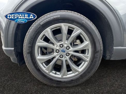 Used 2020 Ford Explorer XLT w/ Equipment Group 202A AWD/4WD image 18