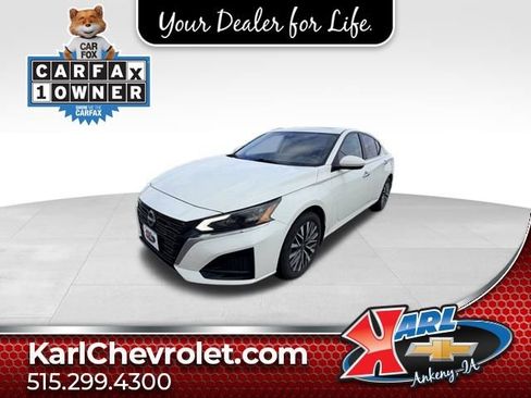Used 2023 Nissan Altima 2.5 SV w/ SV Premium Package AWD/4WD image 1