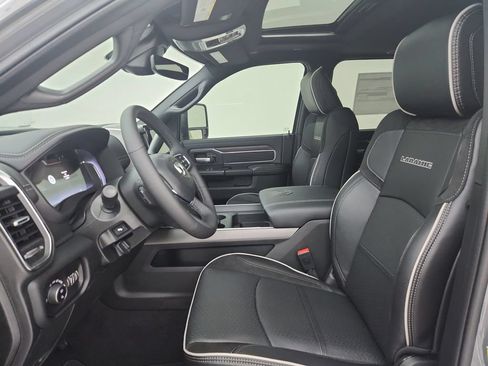 New 2026 RAM 2500 Laramie w/ Night Edition AWD/4WD image 18