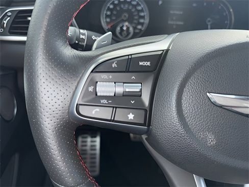 Used 2023 Genesis G70 3.3T w/ Sport Prestige Package image 13