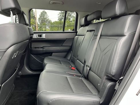 Used 2025 Hyundai Santa Fe SEL image 27