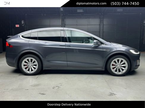 Used 2016 Tesla Model X Performance image 8