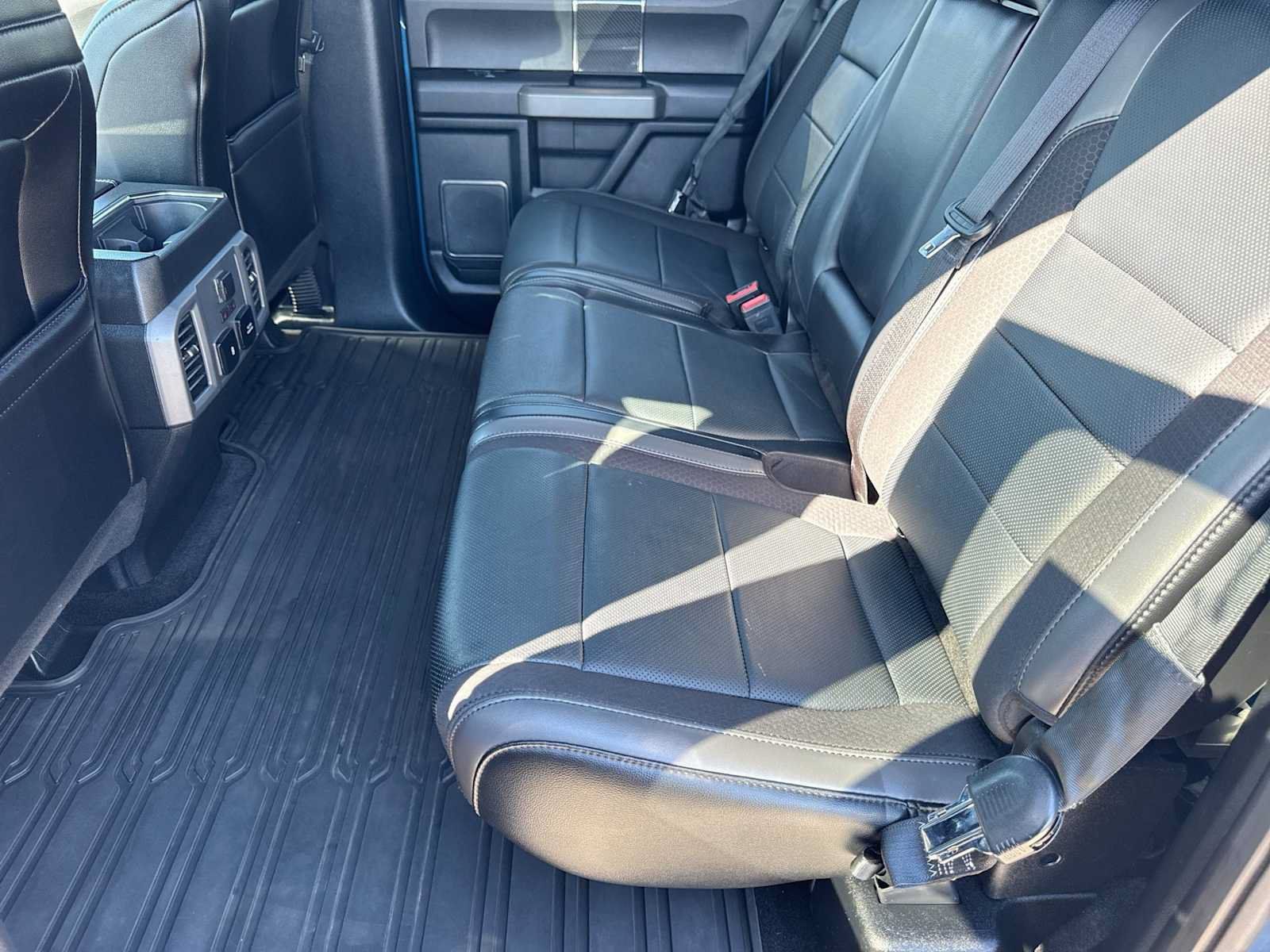 Used 2019 Ford F150 Raptor w/ Equipment Group 802A Luxury AWD/4WD image 19
