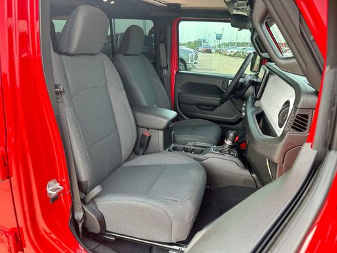 New 2025 Jeep Wrangler Sport S image 21