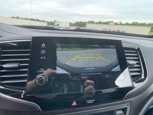 Used 2022 Honda Passport TrailSport image 18