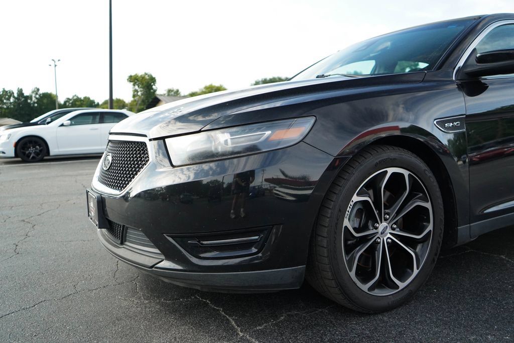 Used 2015 Ford Taurus SHO w/ Equipment Group 401A AWD/4WD image 19