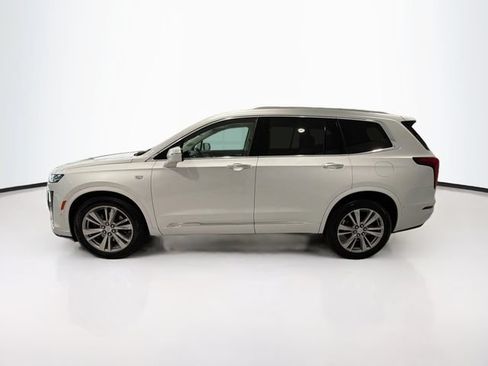 Used 2024 Cadillac XT6 Premium Luxury w/ Technology Package AWD/4WD image 4