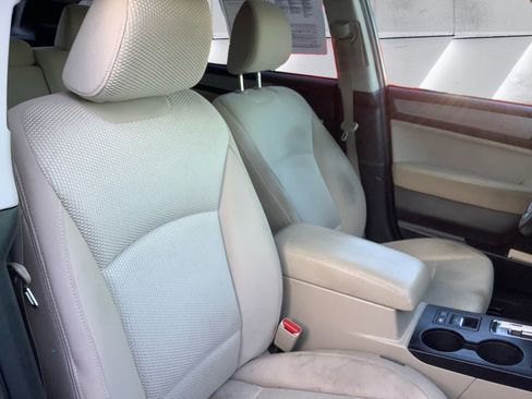 Used 2015 Subaru Outback 2.5i Premium AWD/4WD image 14