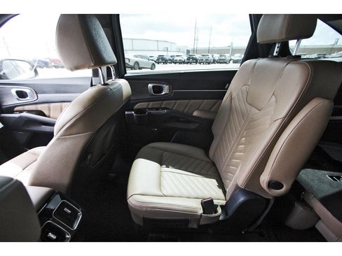Certified 2026 Kia Sorento SX Prestige w/ Olive Brown Leather Package image 13