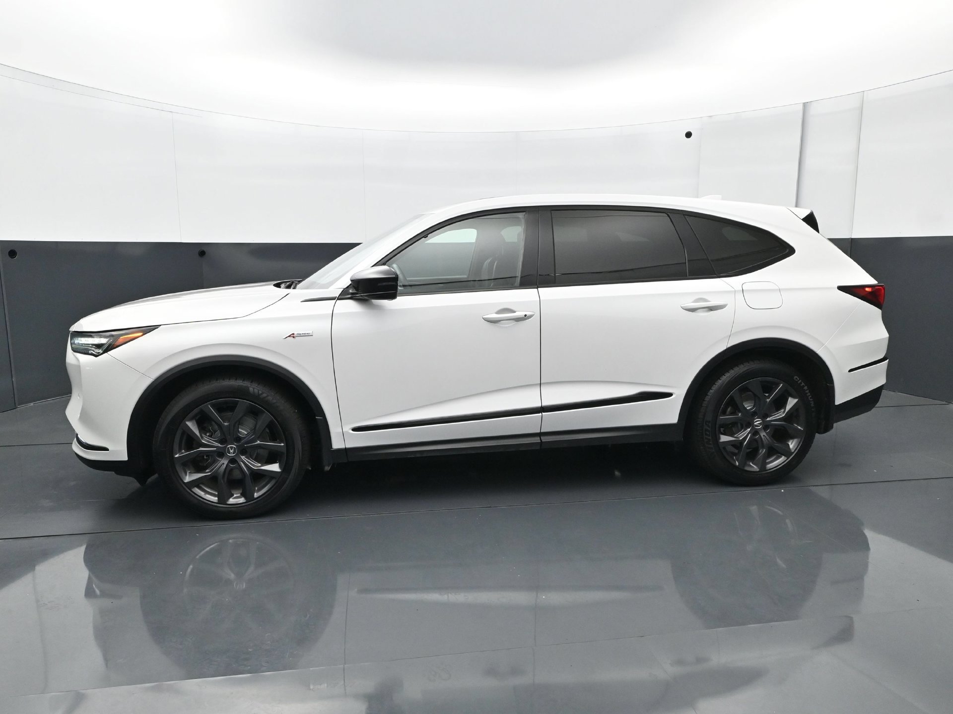 Used 2023 Acura MDX A-Spec AWD/4WD image 3