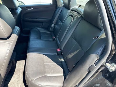 Used 2013 Chevrolet Impala LTZ FWD image 11