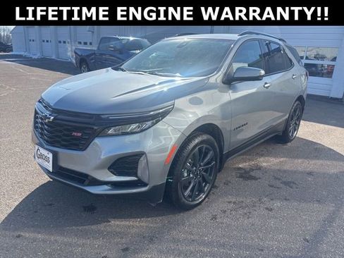 Used 2024 Chevrolet Equinox RS w/ RS Leather Package image 4