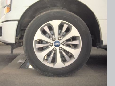 Used 2017 Ford F150 XL w/ Equipment Group 101A Mid RWD image 6