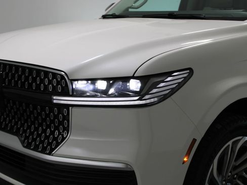 New 2026 Lincoln Navigator L Reserve AWD/4WD image 64