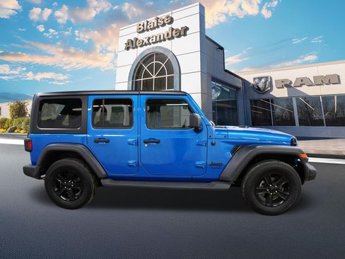 Used 2021 Jeep Wrangler Unlimited Sport w/ Dual Top Group image 2