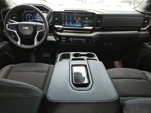 Used 2024 Chevrolet Silverado 2500 LT image 12