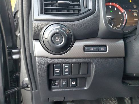 Used 2020 Nissan Titan PRO-4X image 30