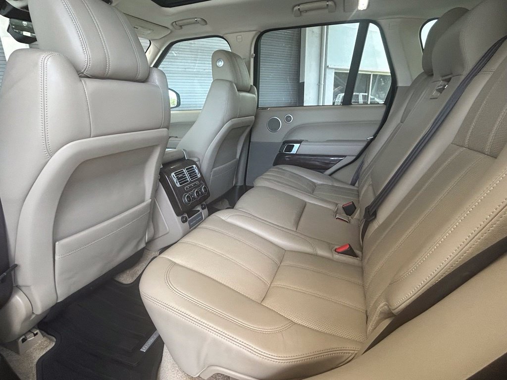 Used 2017 Land Rover Range Rover Supercharged AWD/4WD image 41