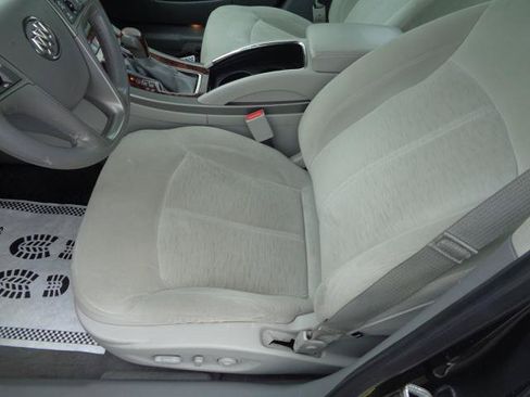 Used 2013 Buick LaCrosse FWD image 30