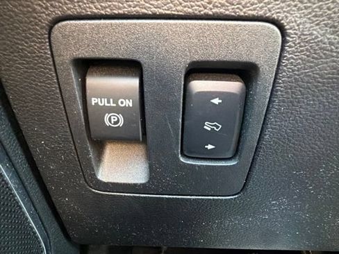 Used 2018 Ford F150 Lariat w/ Equipment Group 502A Luxury AWD/4WD image 29