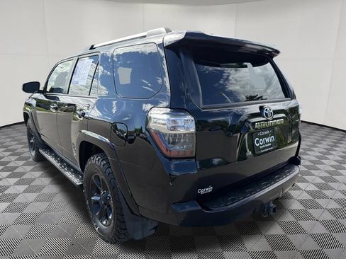 Used 2020 Toyota 4Runner SR5 Premium w/ Moonroof Package AWD/4WD image 4