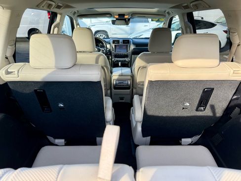 Used 2020 Lexus GX 460 Premium image 22