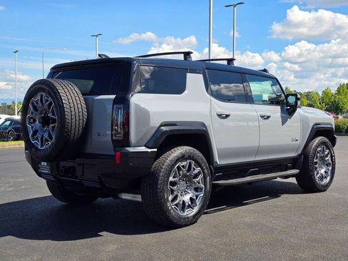 Used 2024 GMC Hummer EV 3X AWD/4WD image 8