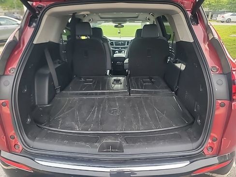 Used 2021 Buick Enclave Essence w/ Sport Touring Edition FWD image 9