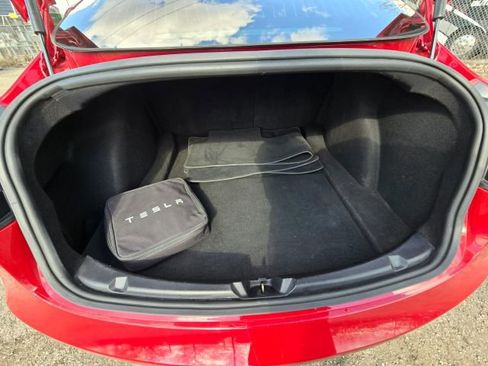 Used 2018 Tesla Model 3 image 33