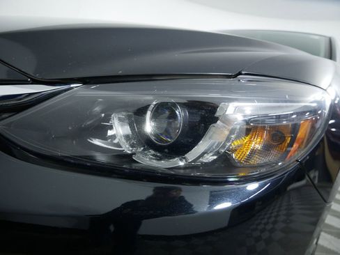 Used 2016 MAZDA MAZDA6 Grand Touring w/ GT Technology Package image 11