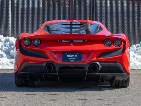 Used 2020 Ferrari F8 Tributo image 27