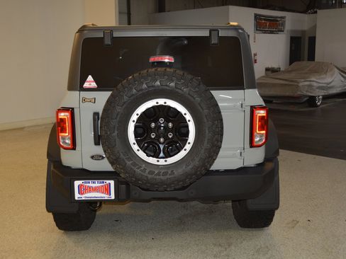 Used 2023 Ford Bronco Big Bend w/ Sasquatch Package AWD/4WD image 4