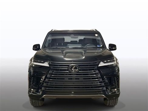 Certified 2025 Lexus LX 700h Overtrail image 8