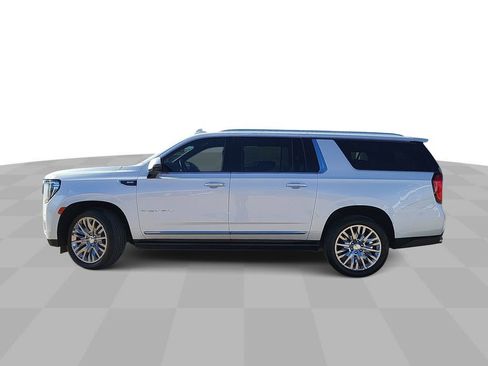 Certified 2023 GMC Yukon XL Denali image 5