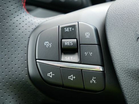 Used 2023 Ford Escape ST-Line w/ Tech Pack #1 AWD/4WD image 31