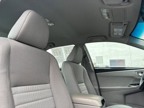 Certified 2017 Toyota Camry LE image 17